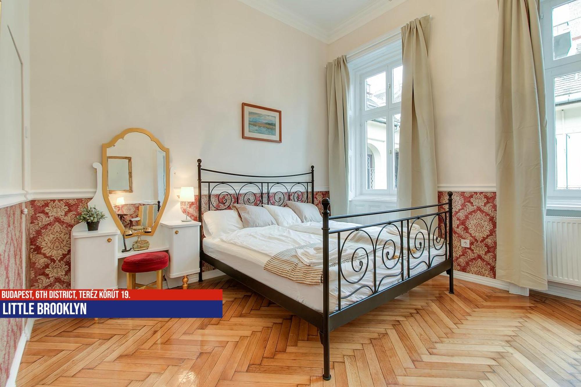 Little Americas Oktogon Apartments Budapeşte Dış mekan fotoğraf