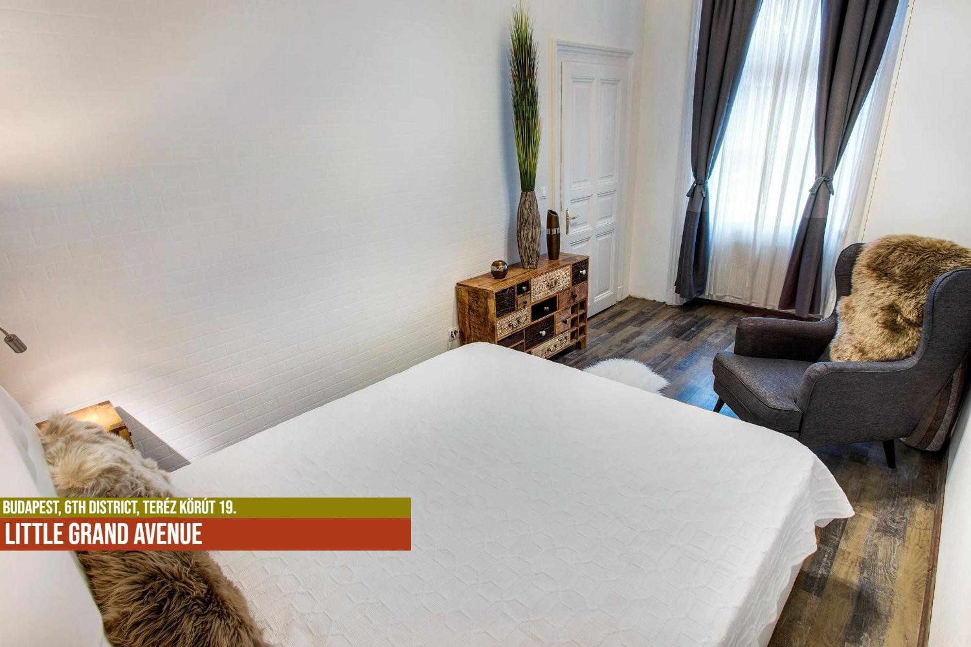 Little Americas Oktogon Apartments Budapeşte Dış mekan fotoğraf