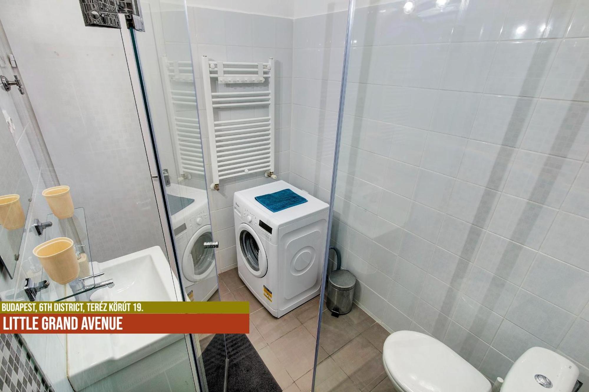 Little Americas Oktogon Apartments Budapeşte Dış mekan fotoğraf