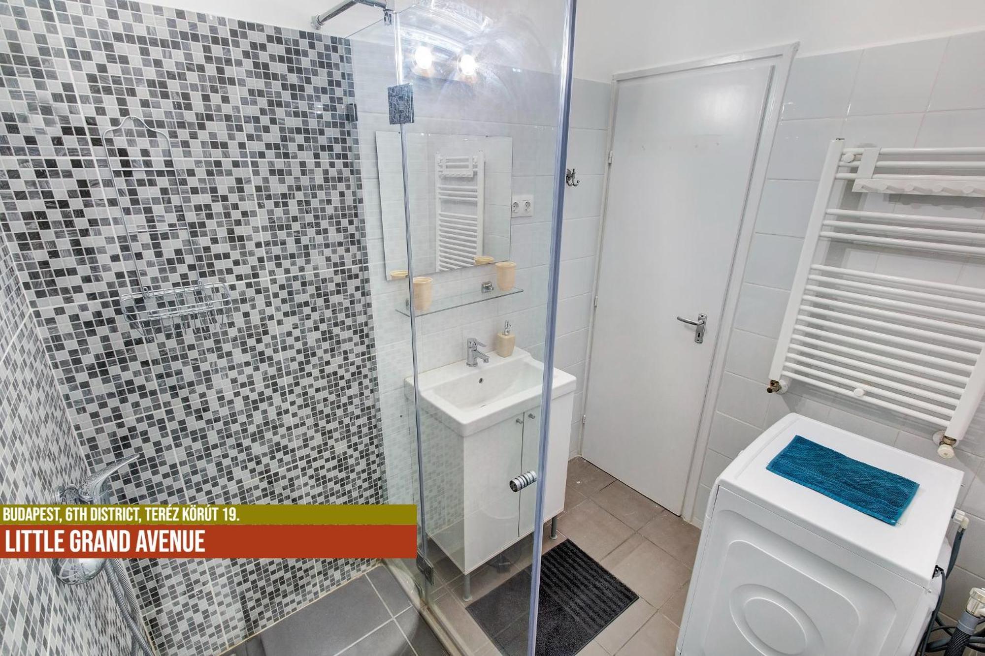 Little Americas Oktogon Apartments Budapeşte Dış mekan fotoğraf